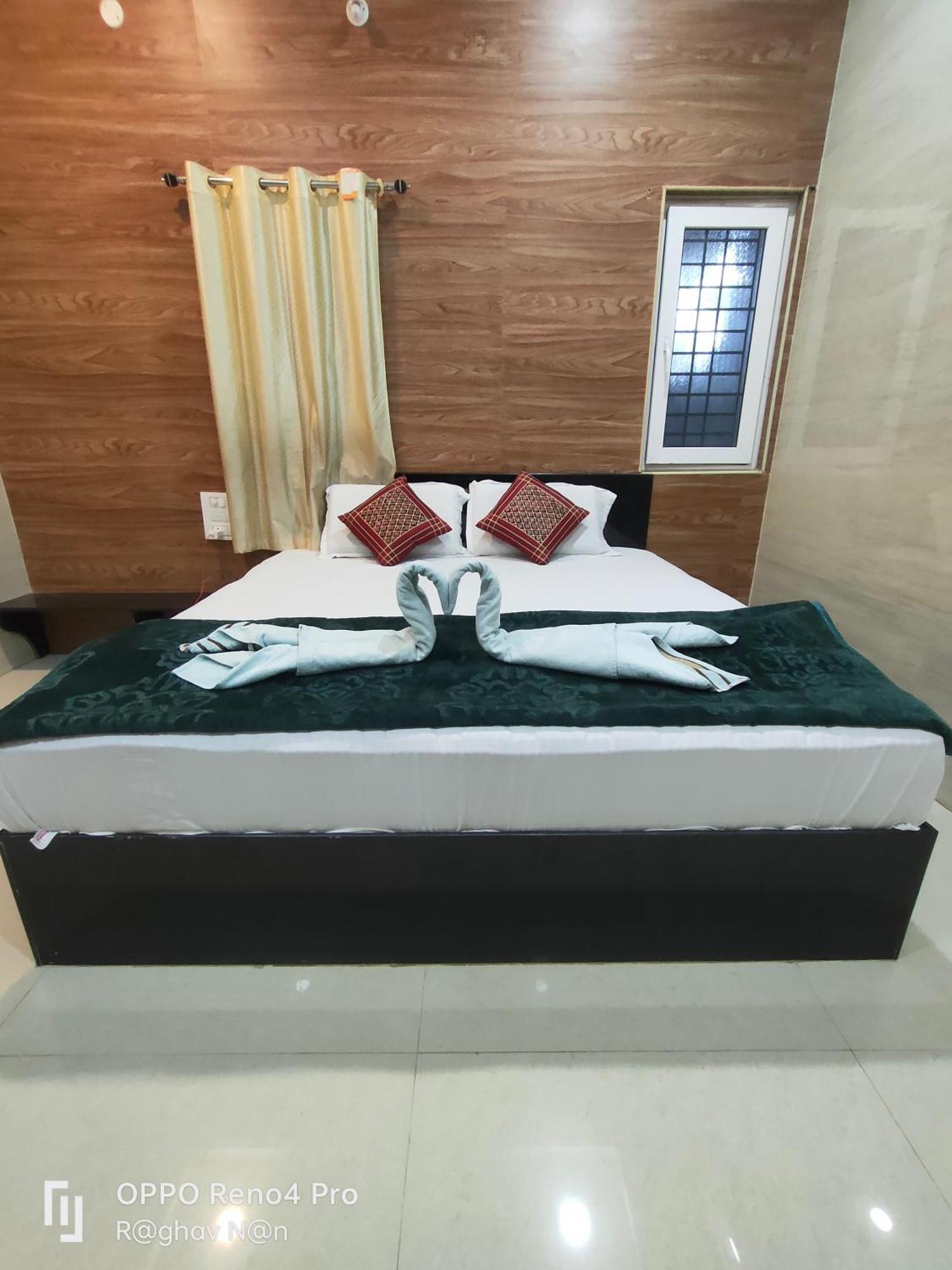 Kamala Sadana Lodge Madhavaram Ngoại thất bức ảnh